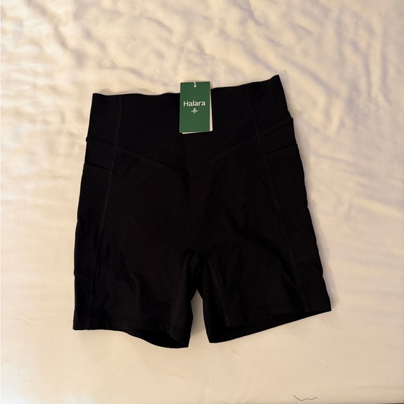 NWT Halara UltraSculpt High Waisted Scrunch Butt Lifting Tummy Control shorts - Picture 3 of 5